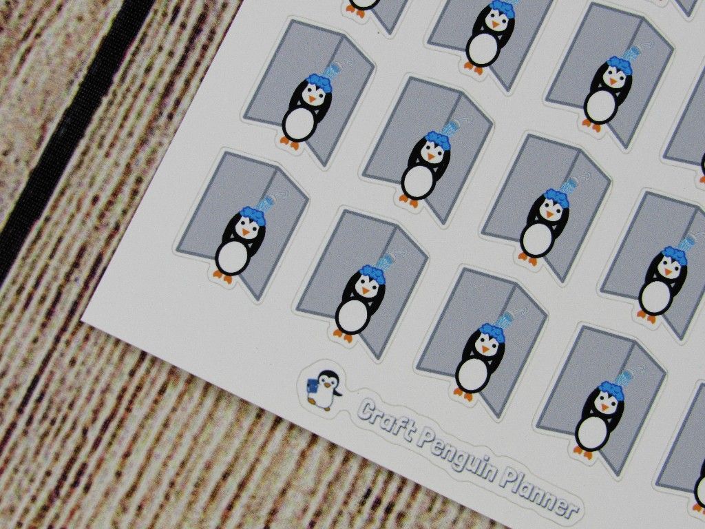 Waddles/Snowflake Takes a Shower